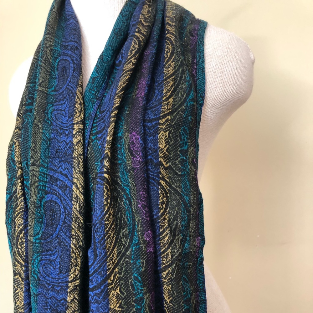 Scarf - Picture 4 of 4